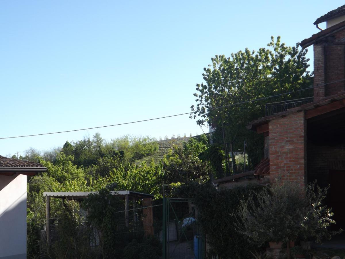 Domus Amica Bed & Breakfast Lu (Piedmont) Екстериор снимка