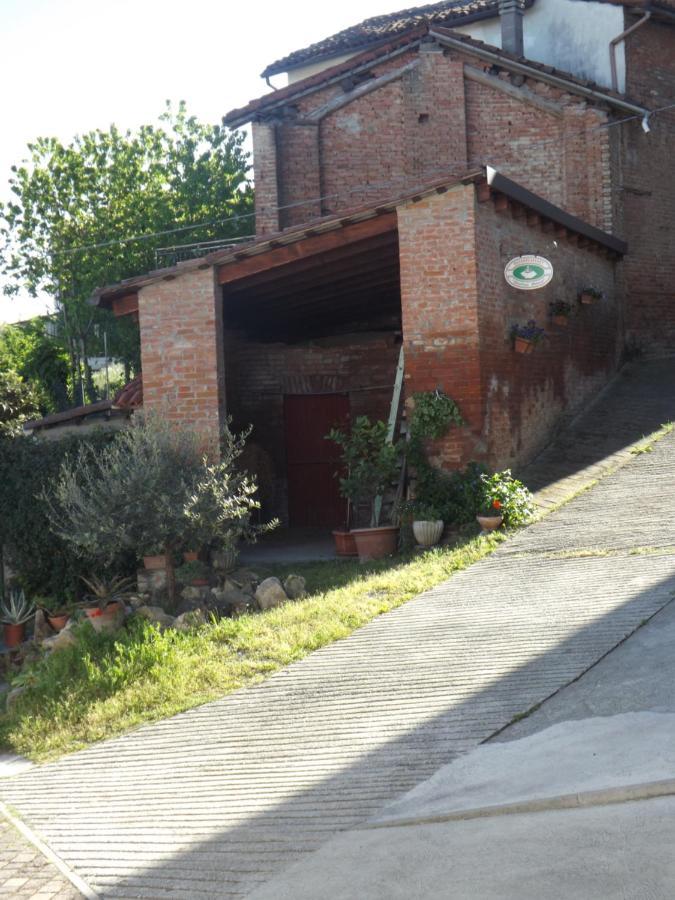 Domus Amica Bed & Breakfast Lu (Piedmont) Екстериор снимка