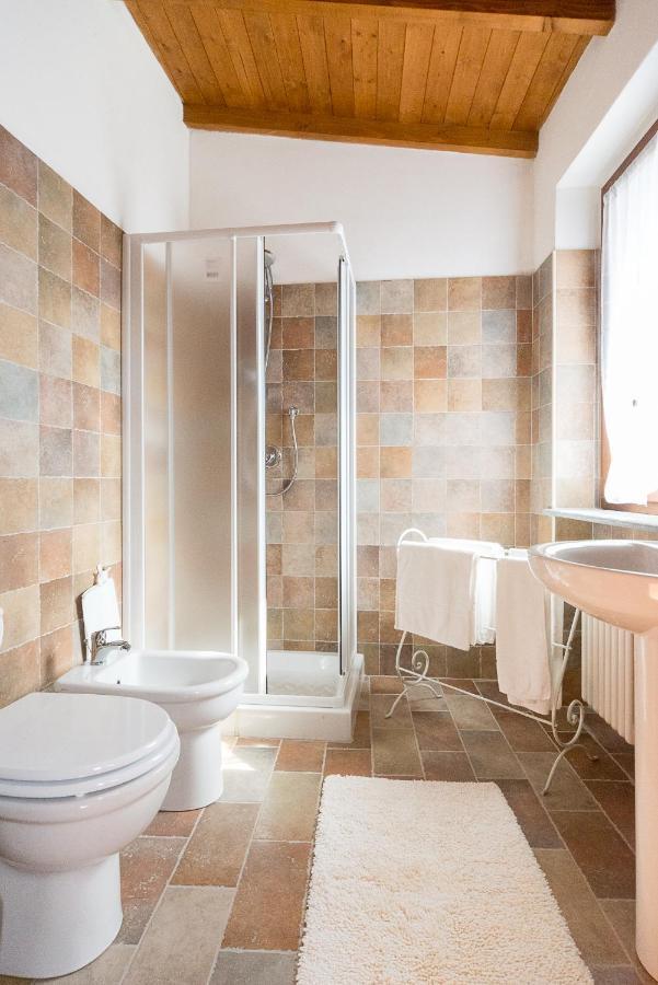 Domus Amica Bed & Breakfast Lu (Piedmont) Екстериор снимка